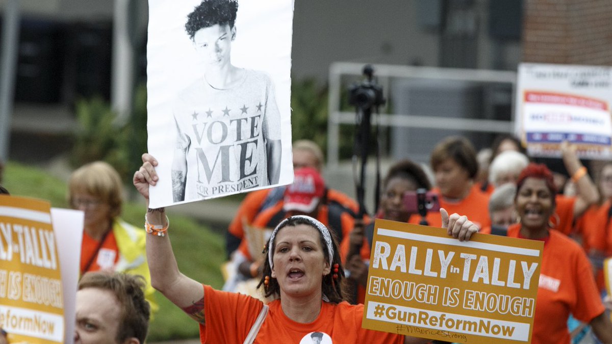 Florida lawmakers take up school-safety bill in rare session bit.ly/2H2EtRf https://t.co/qVOT8a38Od