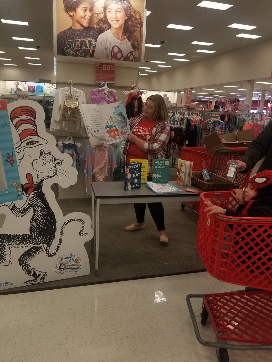 galonskiv's tweet photo. Cat and the hat day at T24!!! #HatsOffTarget https://t.co/S7lUkAkNWU