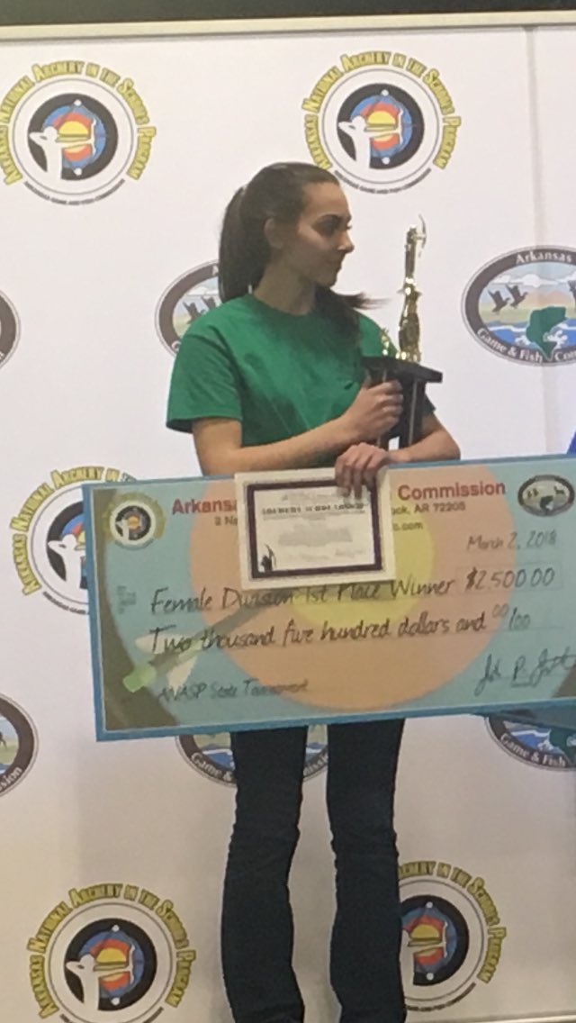 kentmathisffa's tweet photo. Anna is the top female archery shooter in the state of Arkansas. She won $32,500 in scholarships! https://t.co/S68mggpes9