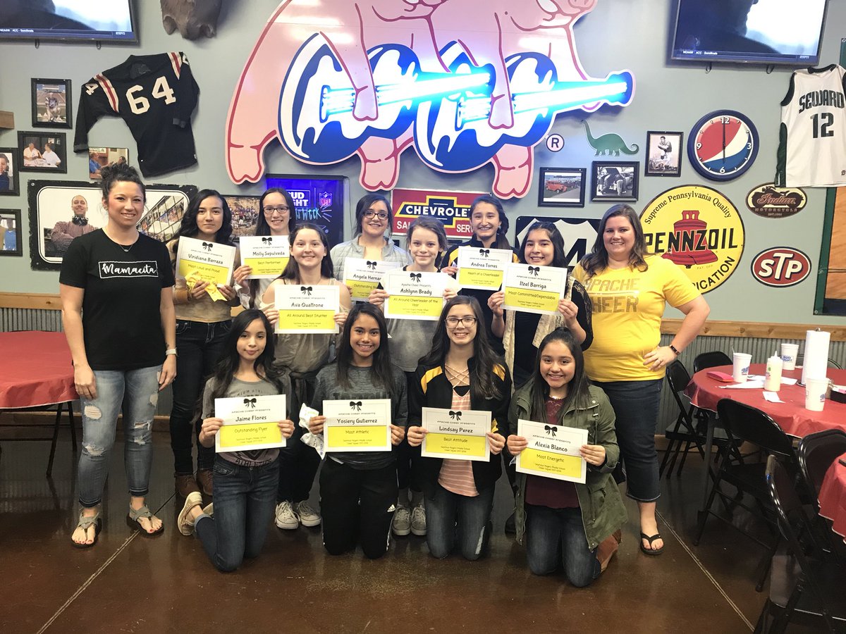 Apache_Cheer's tweet photo. End of year party for SRMS Cheer! We had such a fun year! I’m very excited to see where life takes these girls! It’s a great day, to be an Apache! 💛🖤💛🖤 https://t.co/EP9wtKEVXo