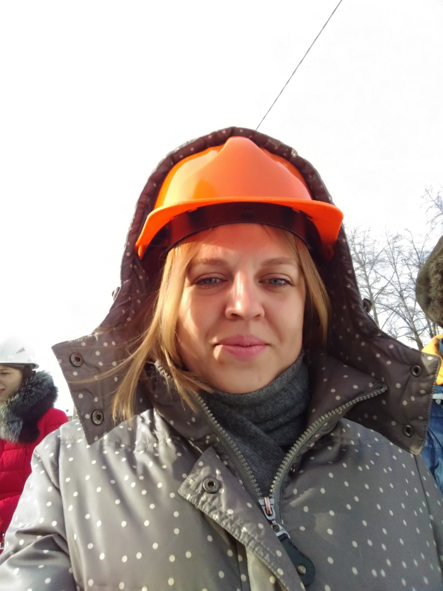 efanova_ae's tweet photo. Побывала на заводе АО "ТЯЖМАШ". Теперь я осознала  всю мощь и масштабы тяжелого машиностроения. 
Вы представляете процесс изготовления изделия размером с 5-ти этажный дом?  А как это потом доставить например в Индию?  А вот для сотрудников завода это вполне обычное дело😉 https://t.co/HTQrg5QBT5