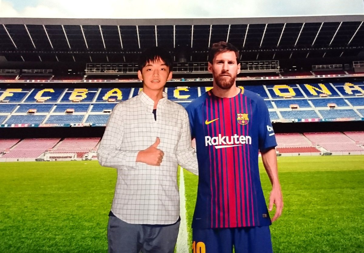 ryo_math's tweet photo. I met messi in camp nou stadium⚽🇪🇸 https://t.co/rqmRnT8Bt1