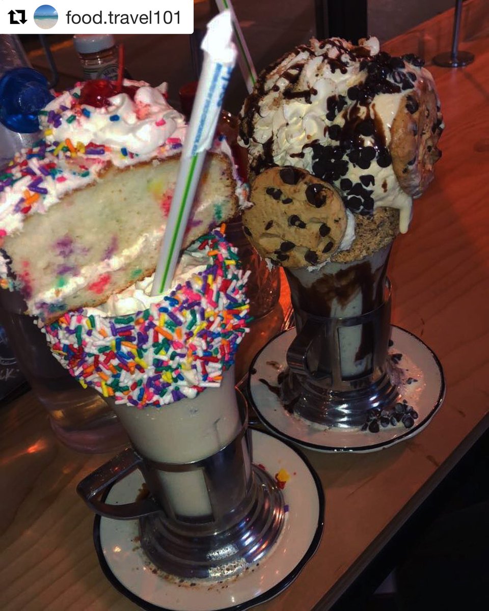 FoodlyEats's tweet photo. These milkshakes are over the top and ridiculous but look so delicious!  Food &amp; Travel 

#foodlyeats #foodlover #foodnetwork #cuisine #delicious #snacks #eats #yummy #tasty #forbes #foods #taste #instafood  #yummyfood #tastyfood #tastefullysimple #foodandwine #newseasonsmarket https://t.co/r1A4li0KYN