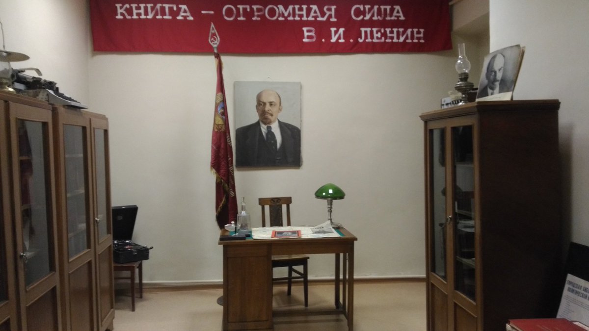 efanova_ae's tweet photo. Трансформации Самарской публичной библиотеки:
👌Александровская городская библиотека 
👊Городская библиотека политической книги
🖐гостиница "Россия"
🤘Самарская публичная библиотека
Кстати, современная библиотека -это не только книги,  но еще и музей,  и зал для конференций https://t.co/gtVwYspXh3