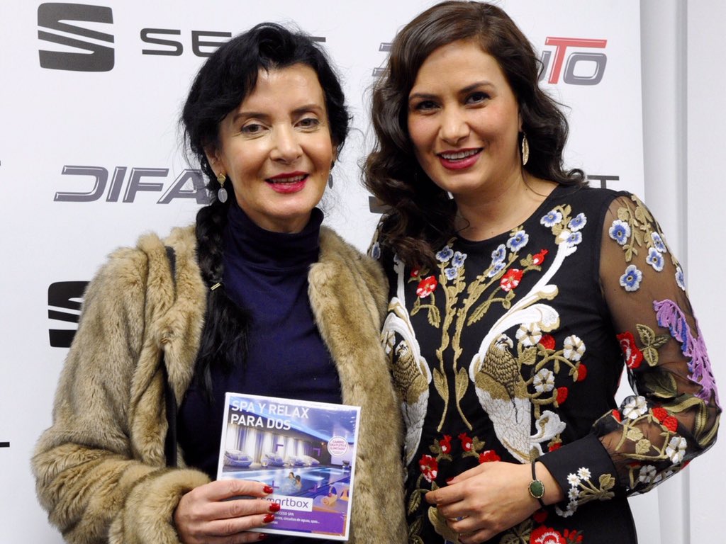 DIFAUTOMOTOR's tweet photo. Ganadora del sorteo SPA PARA DOS!!!
Photocall: @rapidcentro
#DIFAUTO #SEAT #Murcia #Auto #Car #Carro #Coche #Vehicle #Vehiculo #Autos #Cars #Carros #Coches #Vehicles #Vehiculos #Carlifestyle https://t.co/gopDMmQaro