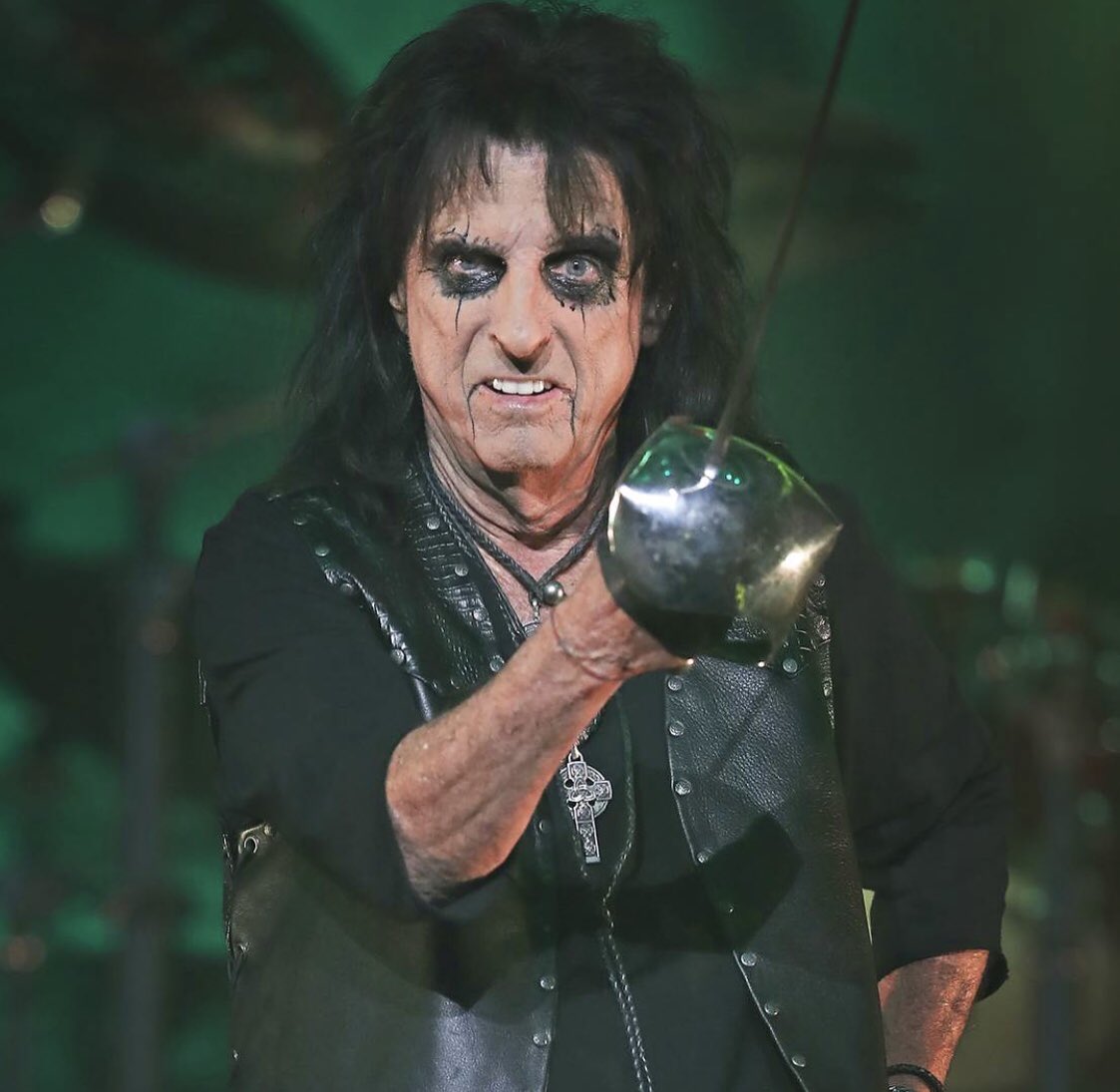 Christine on Twitter: "It was awesome #Alice Cooper https://t.co/9qAfo...