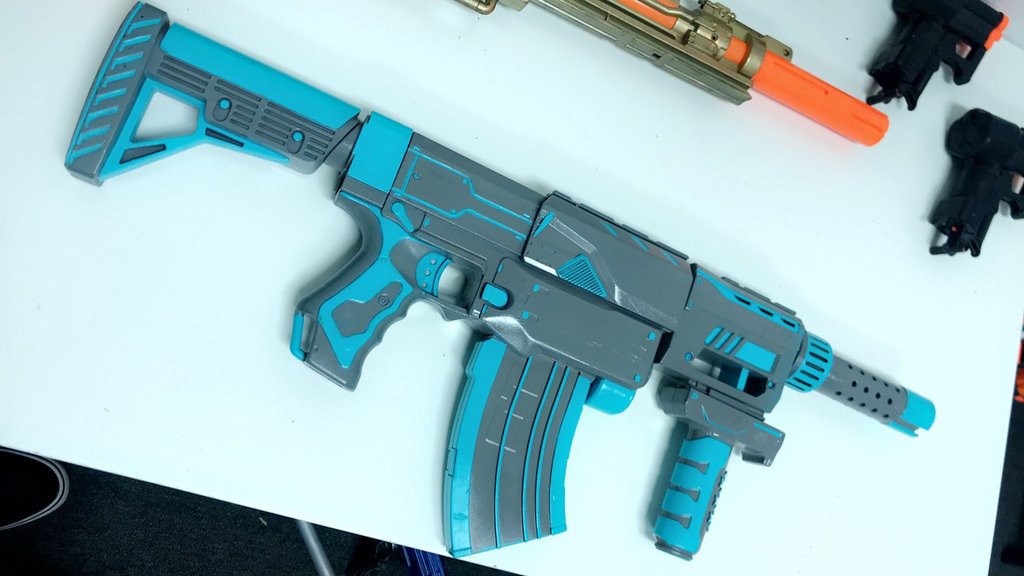 rulle bryst synonymordbog Battle Universe on Twitter: "Check out this beautiful paint job done by CJ  on this Nerf blaster that was used in the Robot Prison Escape Challenge 🙌  https://t.co/xBDgBmfMPQ" / Twitter
