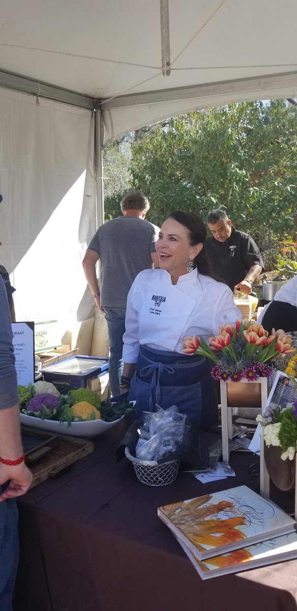 greenlivingaz's tweet image. Thank You Lisa for creating an amazing carrot cauliflower leek bisque with white chedder and using  sustainable products @lisadahl @Mariposagrill #devourphoenix a
