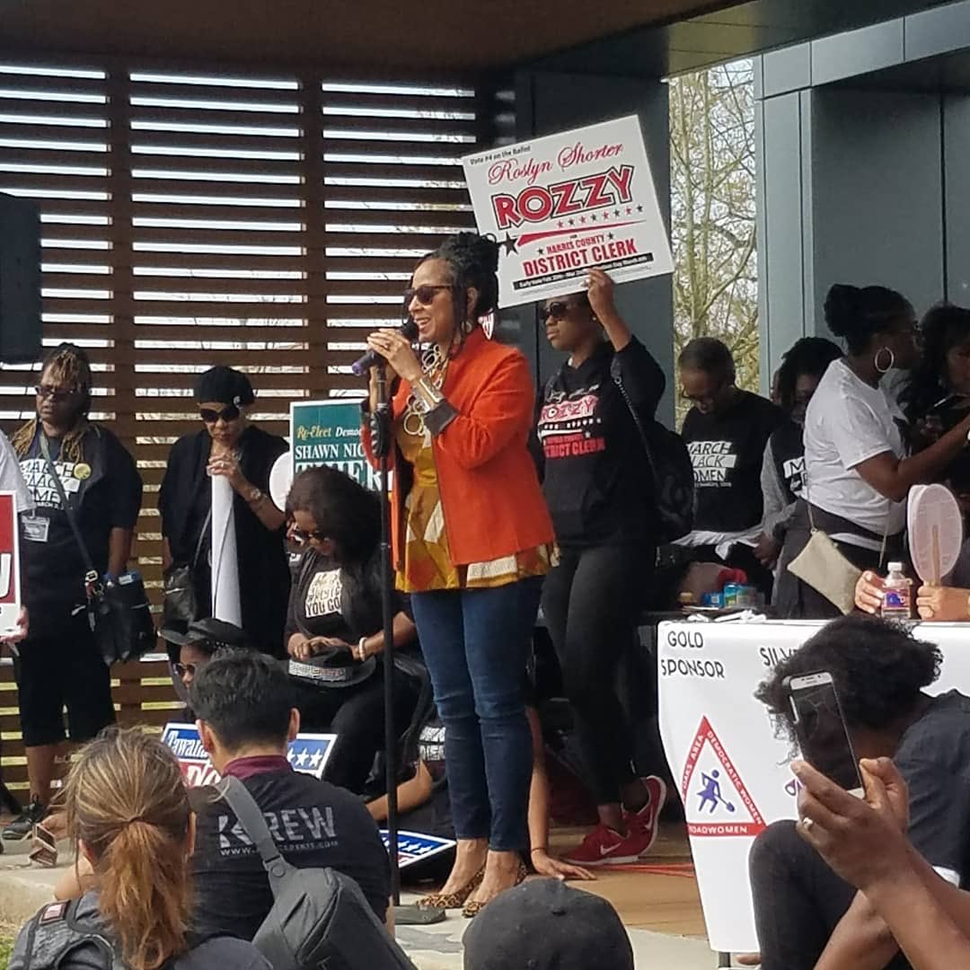 M4BWHOU's tweet photo. Scenes from today! H-town showed up and showed out. #M4BWHOU #blackgirlmagic #TrustBlackWomen https://t.co/TKgfkIebQs