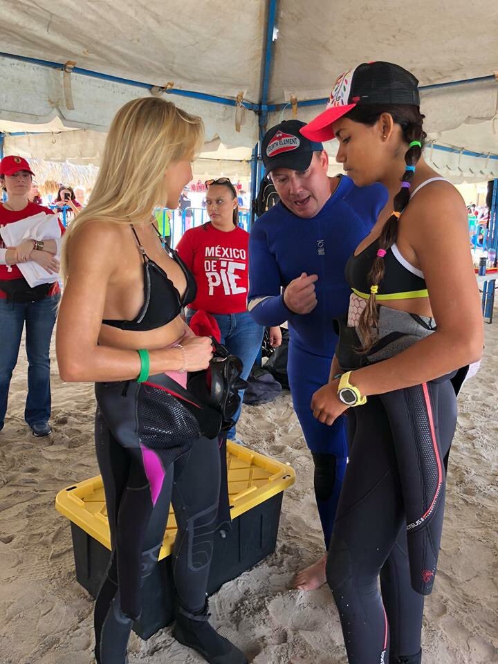 rullinaticas's tweet photo. [📷 2] Lo logramos pusimos a Baja California Sur y Mexico de pie Buceoton con @Anboy88 una producción para televisa. Via #fastrackm ✌️ @hugansther https://t.co/tWVAwxjaju
