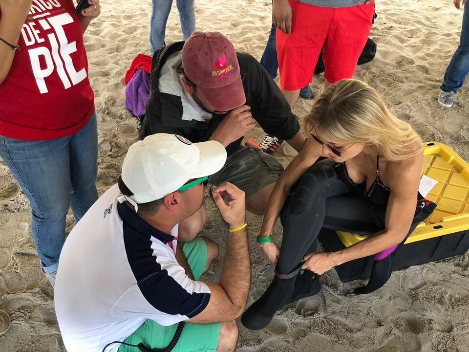 rullinaticas's tweet photo. [📷 2] Lo logramos pusimos a Baja California Sur y Mexico de pie Buceoton con @Anboy88 una producción para televisa. Via #fastrackm ✌️ @hugansther https://t.co/tWVAwxjaju