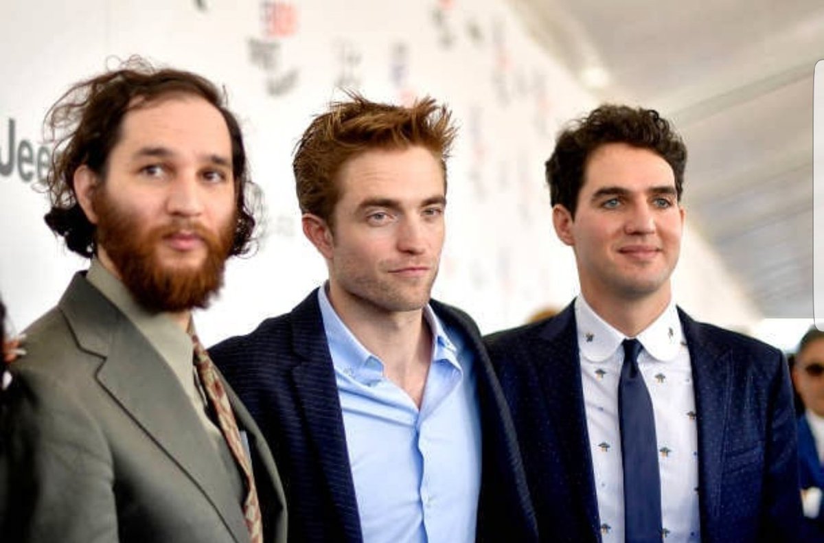 TizzyRazor's tweet photo. #GoodTime #robertpattinson #joshsafdie #bennysafdie #SpiritAwards https://t.co/rHpWq3ihL7