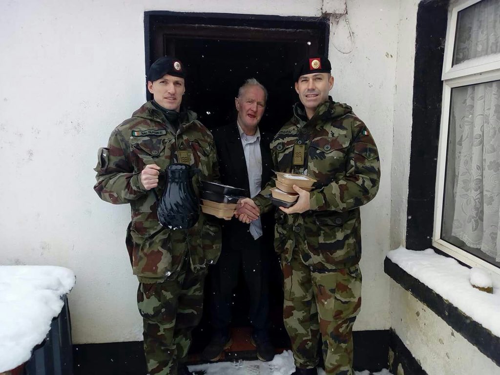 mark_mellett's tweet photo. #stormemma reinforced how communications &amp; collaboration strengthen us all "Ní neart go cur le chéile.” No strength without unity. Proud of #service of @defenceforces &amp; @emergencyIE @ESBNetworks @HSELive @CivilDefenceIRL @GardaTraffic @AmbulanceNAS @MetEireann &amp; all #volunteers. https://t.co/Liwslq4GXU