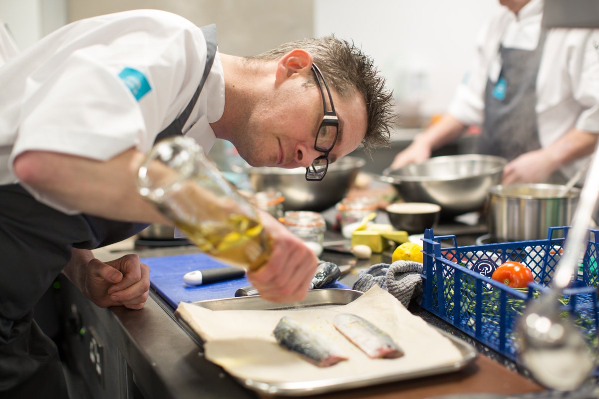 CJUKChefs's tweet photo. If you’ve never worked as an #InterimChef before, don’t worry, we’ve got everything you need to get started! https://t.co/mDhnCQ1NW3 #ABetterWay https://t.co/VyuuXslqGU
