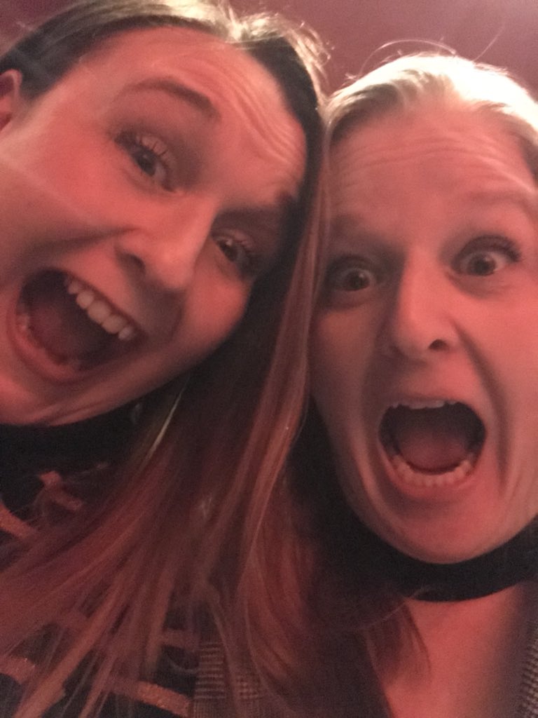Katy_James7's tweet photo. Had the best night @AladdinLondon for the big sisters happy birthday and what a truly incredible show it was!! Great music, cast and set 👍👍😀
#Aladdin #awholenewworld https://t.co/wCQd3h1nNV