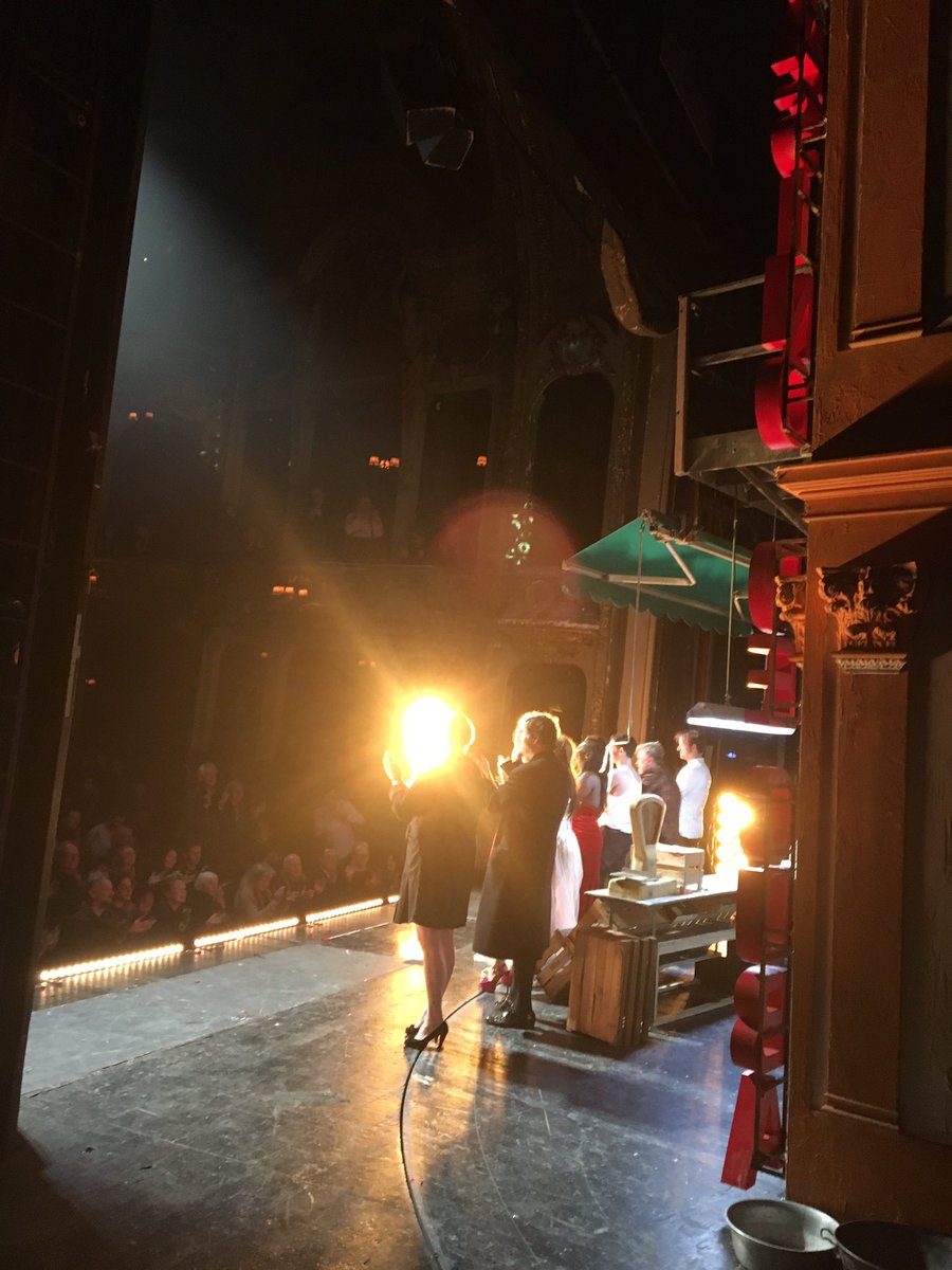 blnensemble's tweet photo. geschafft: Jubel für Schauspieler, Team und Publikum für die heutige Langversion von "Les Misérables"! #BEmiserablesXL #BEmiserables #BEbackstage https://t.co/lSHgOFV8o0