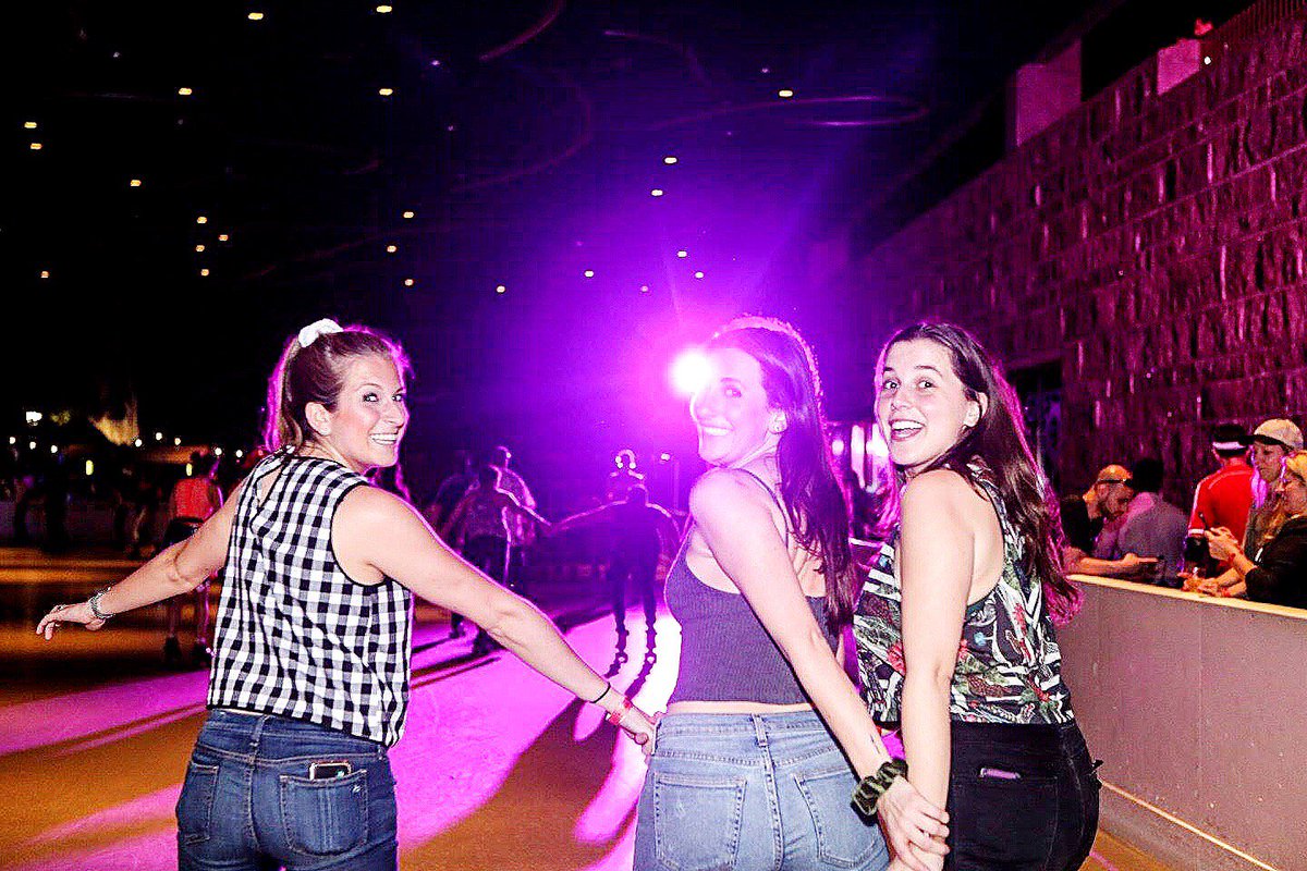 Grab your friends and goooo!! At #dreamlandrollerdisco smiles are permanent and you’ll wanna boogie all night long! Schedule and themes coming soon! Keep your eyes open and as soon as you know...tell everyone!!! 🤩🌈🤩🌈 #Dreamland #TGIF #lolastar #nyc #Brooklyn #goodvibes