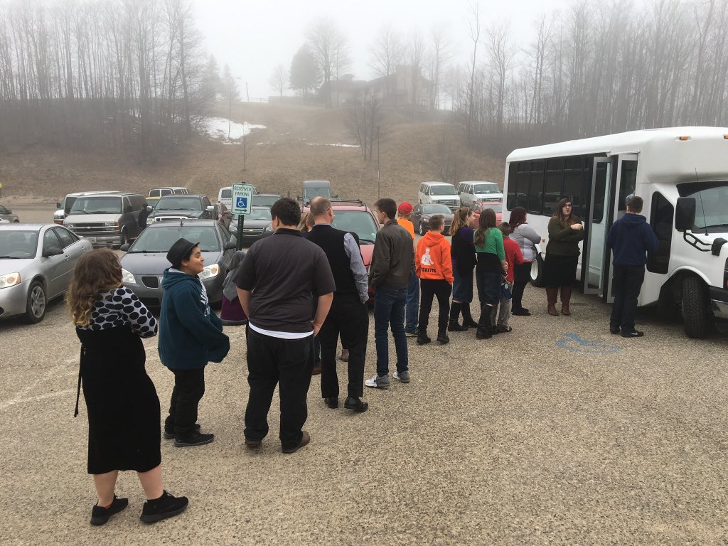 teenspectacular's tweet photo. #teenspec18 “Snack Bus” 🤣 https://t.co/ImeXkIR53X