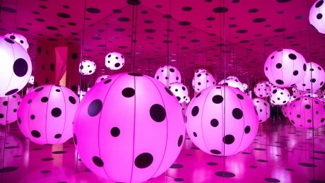 CBCToronto's tweet photo. 'Different and exciting': Yayoi Kusama's Infinity Mirrors opens at the AGO https://t.co/iixvOiWS2h https://t.co/Loncb0uxbc