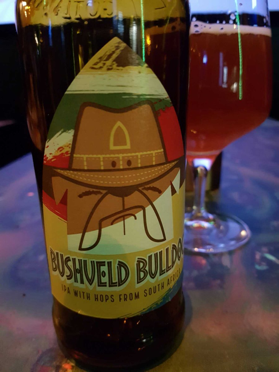 BeerikLinder's tweet photo. Stopp #10... en bulldog @ connect... https://t.co/sYl5wZqxWj