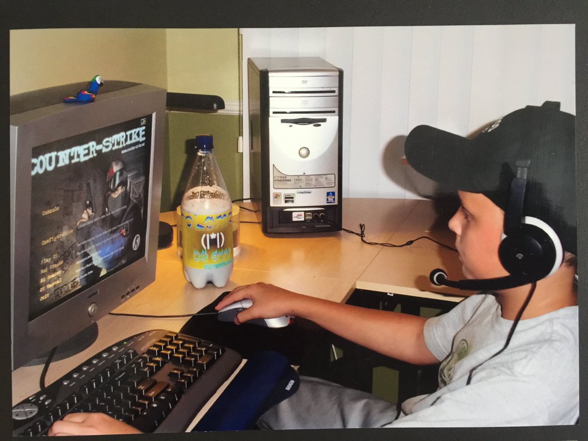 anton_isto's tweet photo. Proof that cs 1.3-1.6 is in my BLOOD. Also the first to make my own "CS drink", coulda been the current @GFuelEnergy :D :D :D #ogpic https://t.co/UIbpCAqpHe