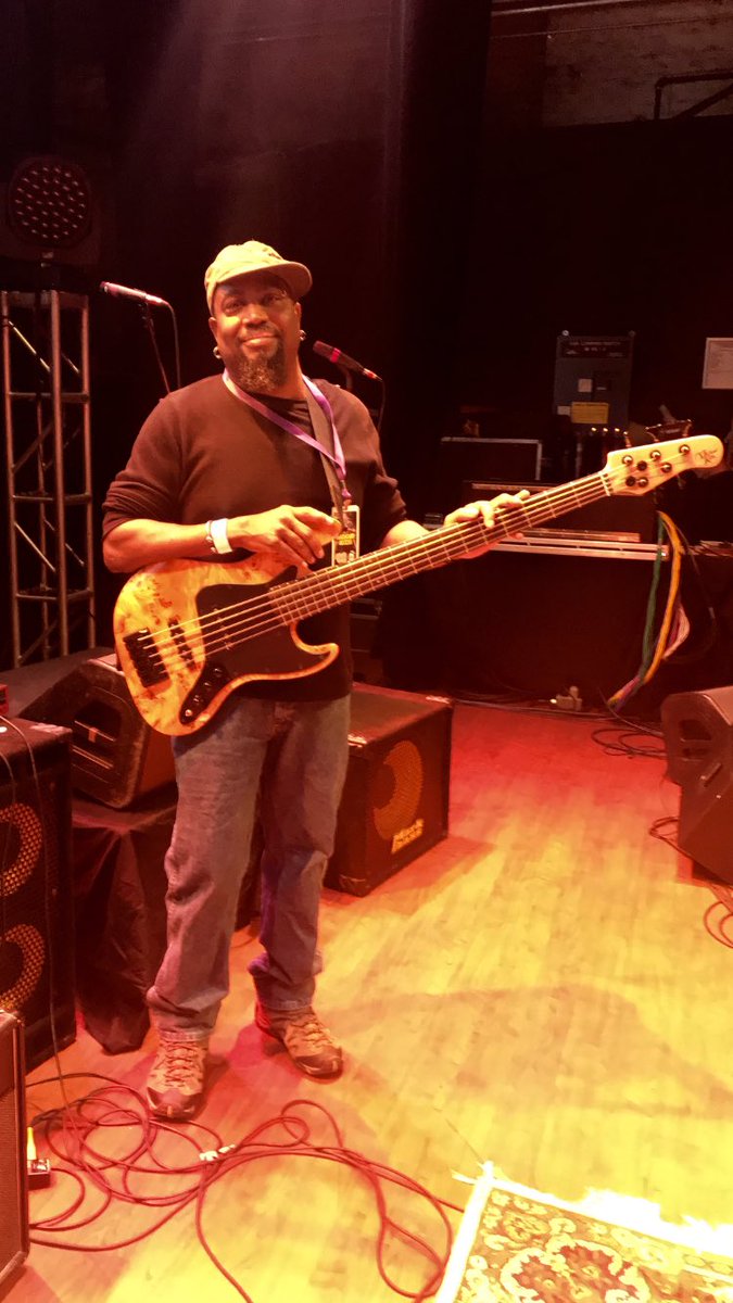 <a href="/MichaelKellyGtr/">Michael Kelly Gtrs.</a>  Element 5 bass makes her debut to a SOLD OUT show <a href="/LiveNation/">Live Nation</a> <a href="/WCLatTheQueen/">World Cafe Live Wilm</a> Thank You Frank Walsh, Jesse Bellefleur