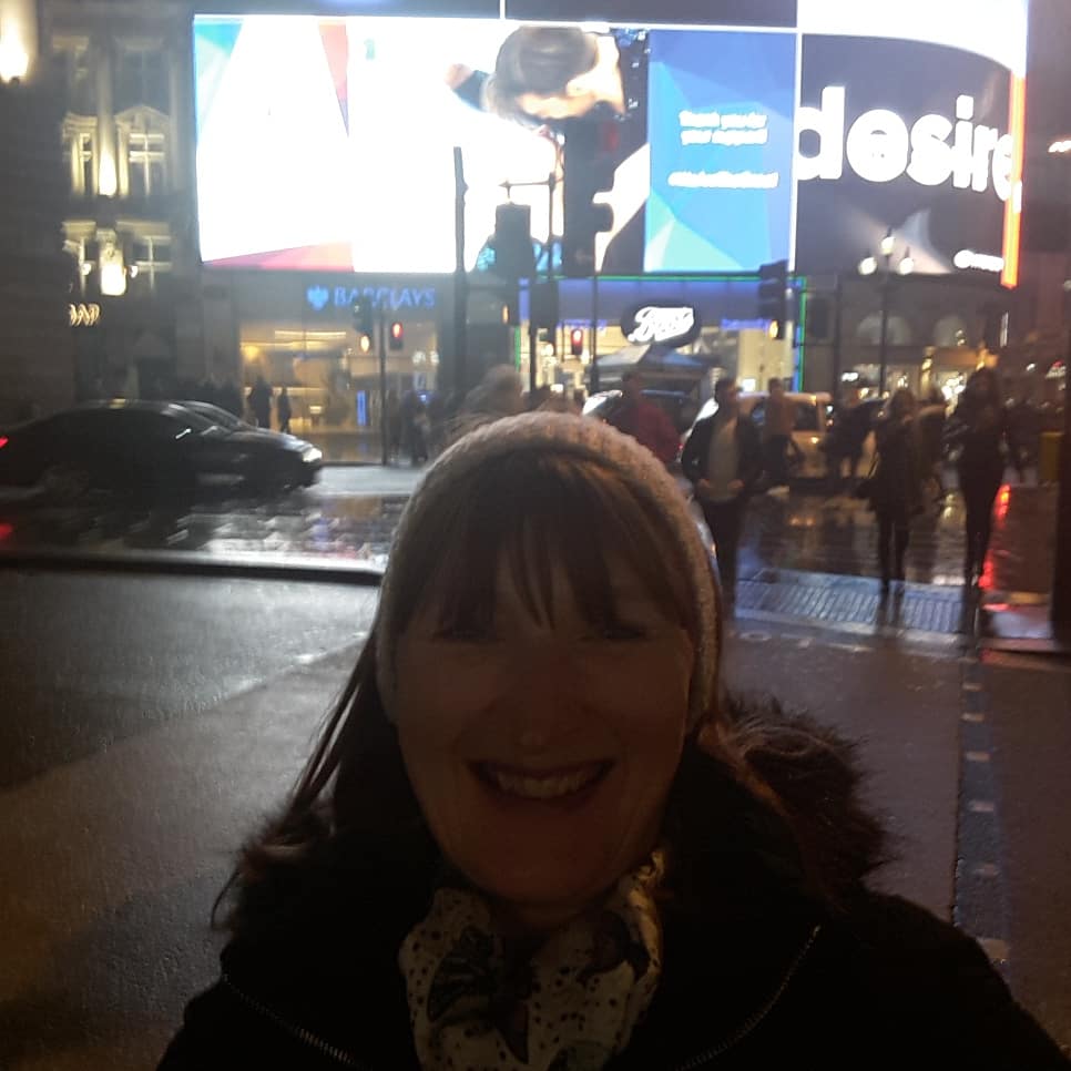 Lottedon's tweet image. #nightlondon #beingatourist #secondhome