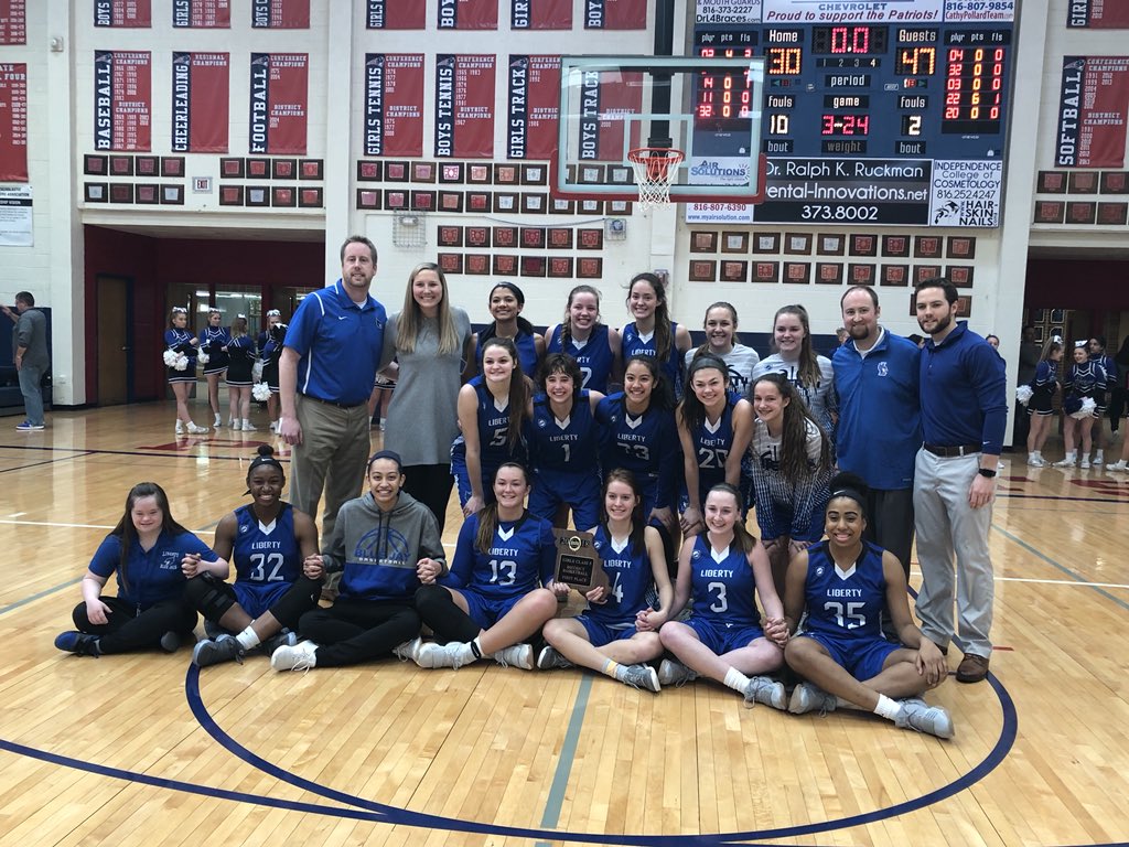 kayelnewland's tweet image. Back to back to back to back never felt so good. #4time 💍✌️✌️🤑🔵⚪️