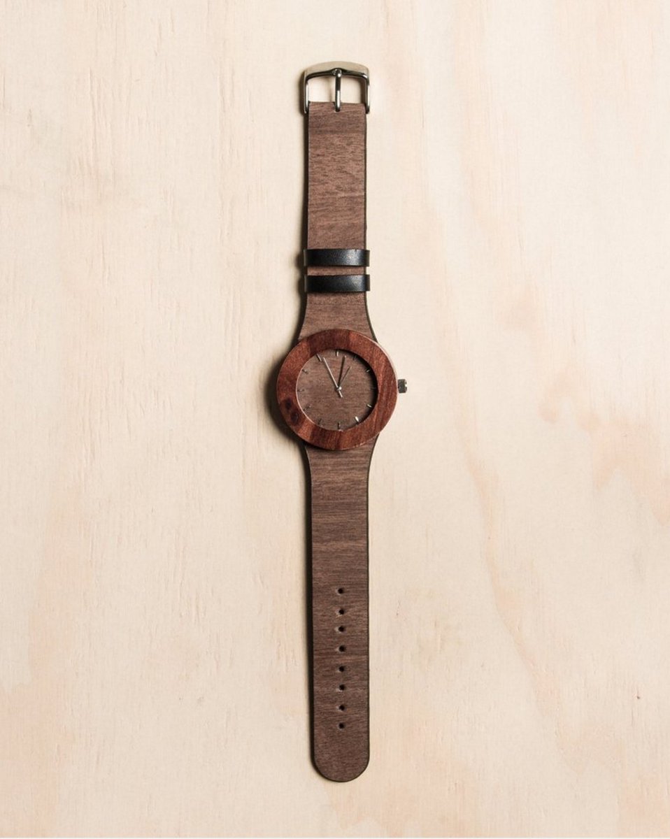 wear_trim's tweet photo. Selling a watch that makes people say "Daaaaaaaamn" feels pretty good. https://t.co/fE4qbCP5AR https://t.co/dieVWYa57m