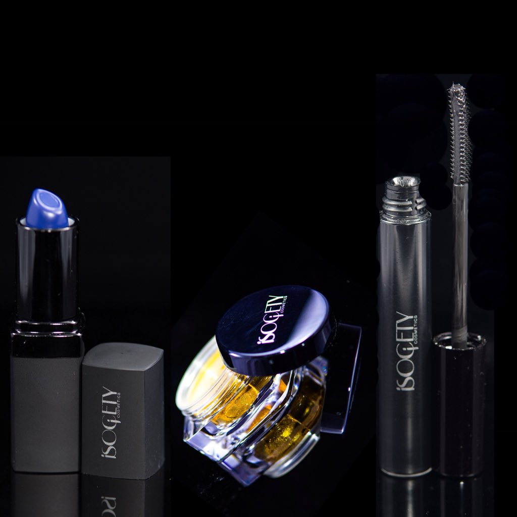 IsocietyISC's tweet photo. The Visionary Cosmetics Brand @
#iSOCiETYCOSMETICS #HYTechCollection #lipstick
#flawlesss #tweet #ad #hot #lotd #motd #bbloggers #cute #pretty #loveit #cosmetics #beauty #makeuplovers #bling #loveit #stunning #fresh #selfie #makeuplovers #makeup #visionary #gorgeous #wow #get https://t.co/9eCYJPn5jB