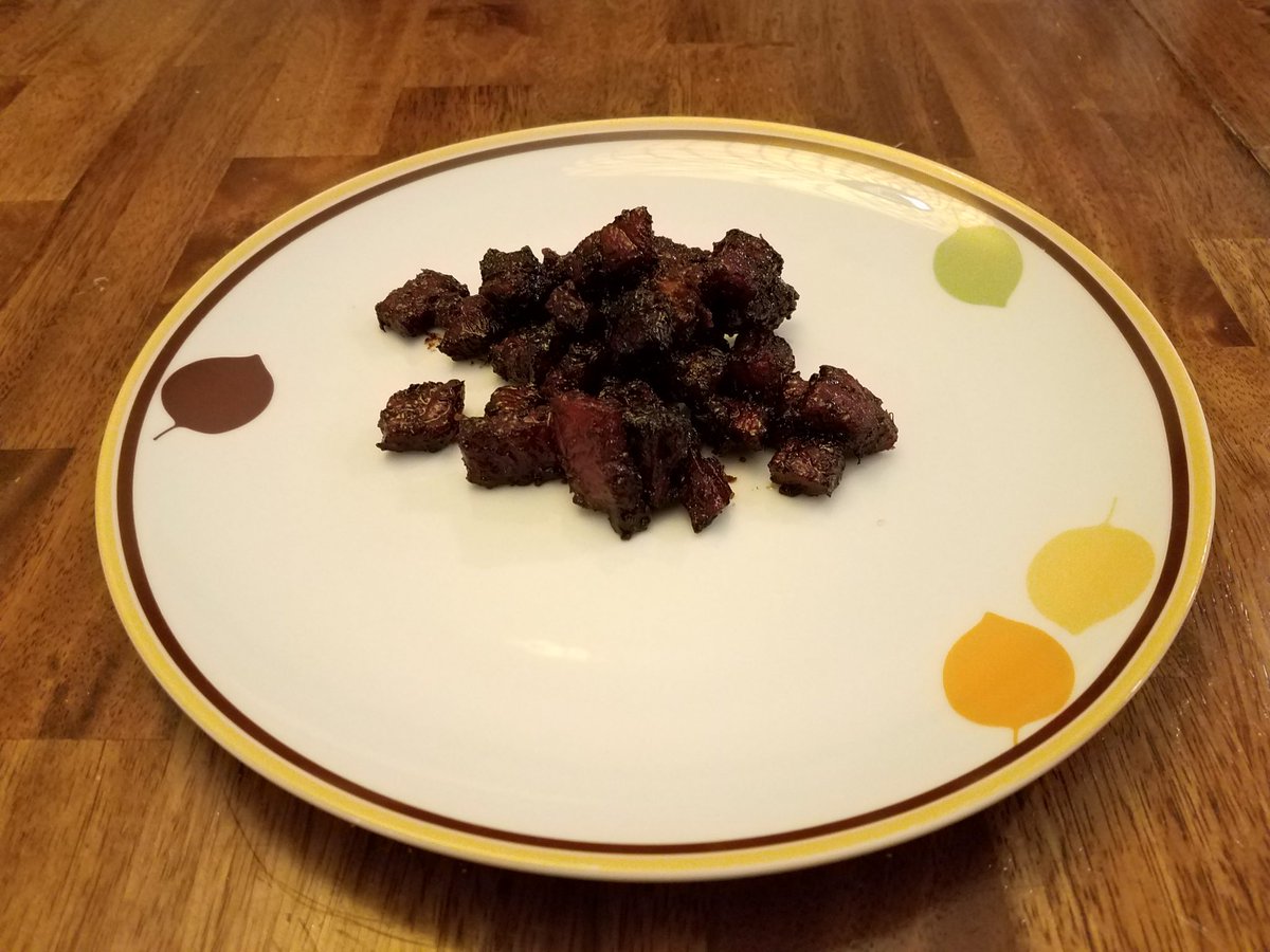 EliGurevich's tweet photo. Cured Meat in Wine Reduction - Krea Tareikhera (Κρέα ταρείχηρά) #CuredCornedBeef #CuredMeat #KreaTareikhera #RomanRecipes #WineReduction #Κρέαταρείχηρά https://t.co/2IGLzXjAoI https://t.co/1ChDb2Bqdm