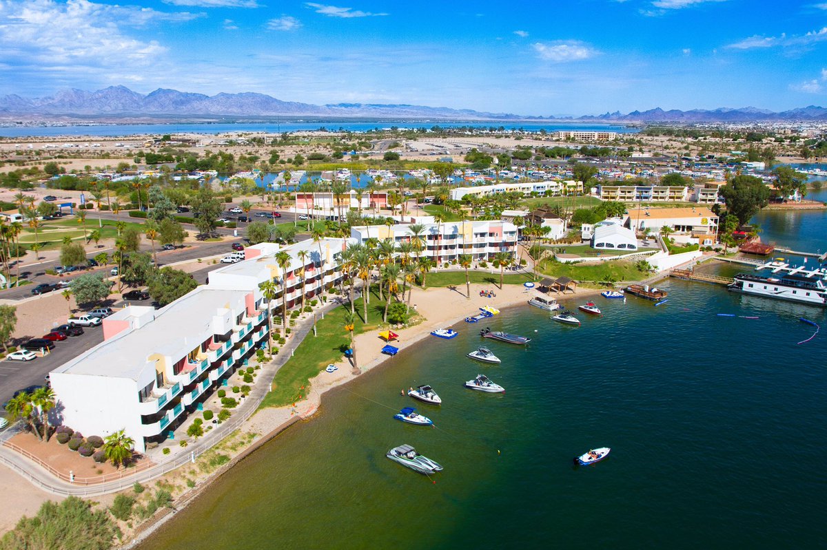 CheapTravelcom's tweet photo. Airfares Hotels  Book@>https://t.co/znIkGS5MaV #SpringBreak #LakeHavasuH2o #SpringBreakHavasu #College #LakeHavasu #AZspringbreak 
#ASU #UofA #NAU #CalPoly #CSU #SDSU #USC #NSC #UNLV #ssb18 #novalja2018 #fsu #gsu #springbreakmx #sendit #aamu #SpringBreak2k18 #SpringBreak2018 https://t.co/OL5WMXlpY5