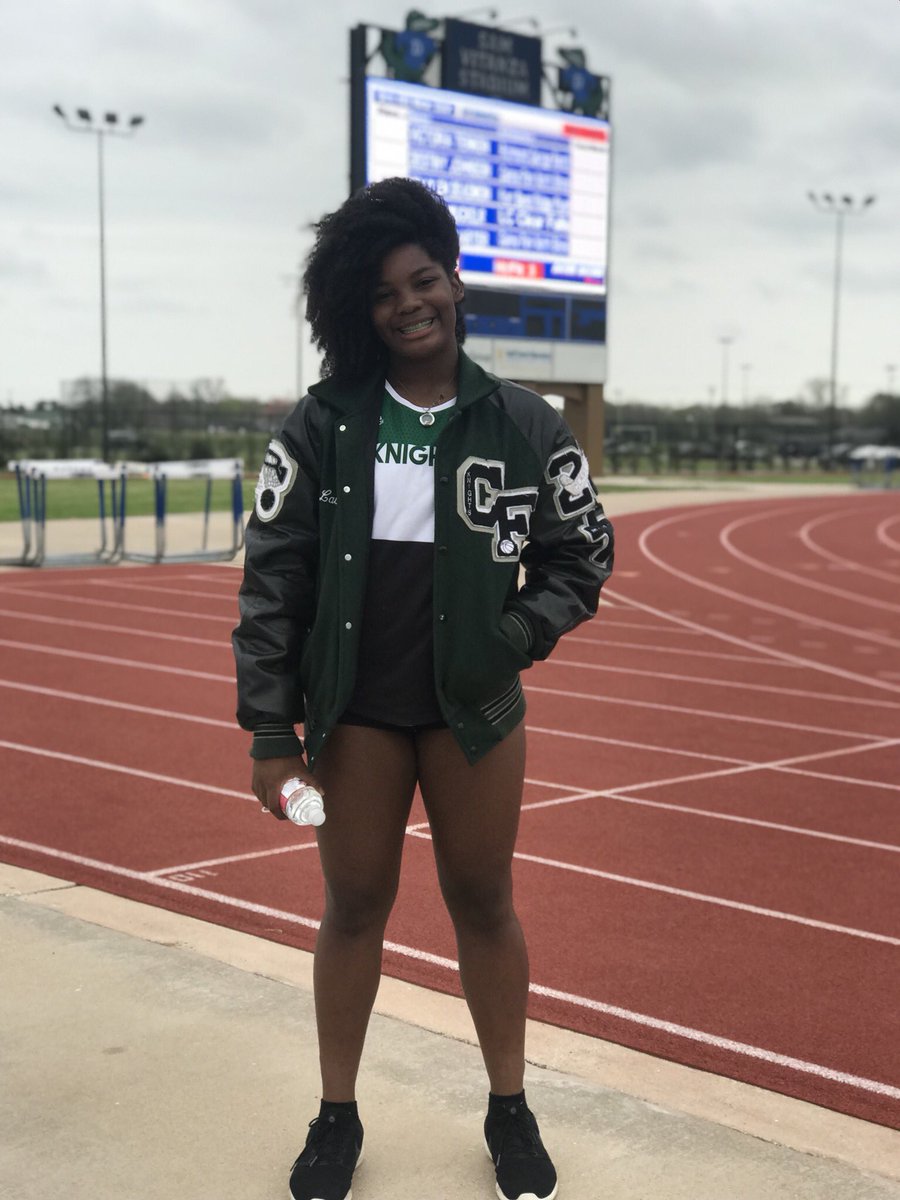 KyishaS's tweet photo. Always a joy to compete in Dickinson. @BeastModeHoops placed 1st in shot and 2nd (PRd) in disc at #GatorRelays https://t.co/IFsjCT6qwL