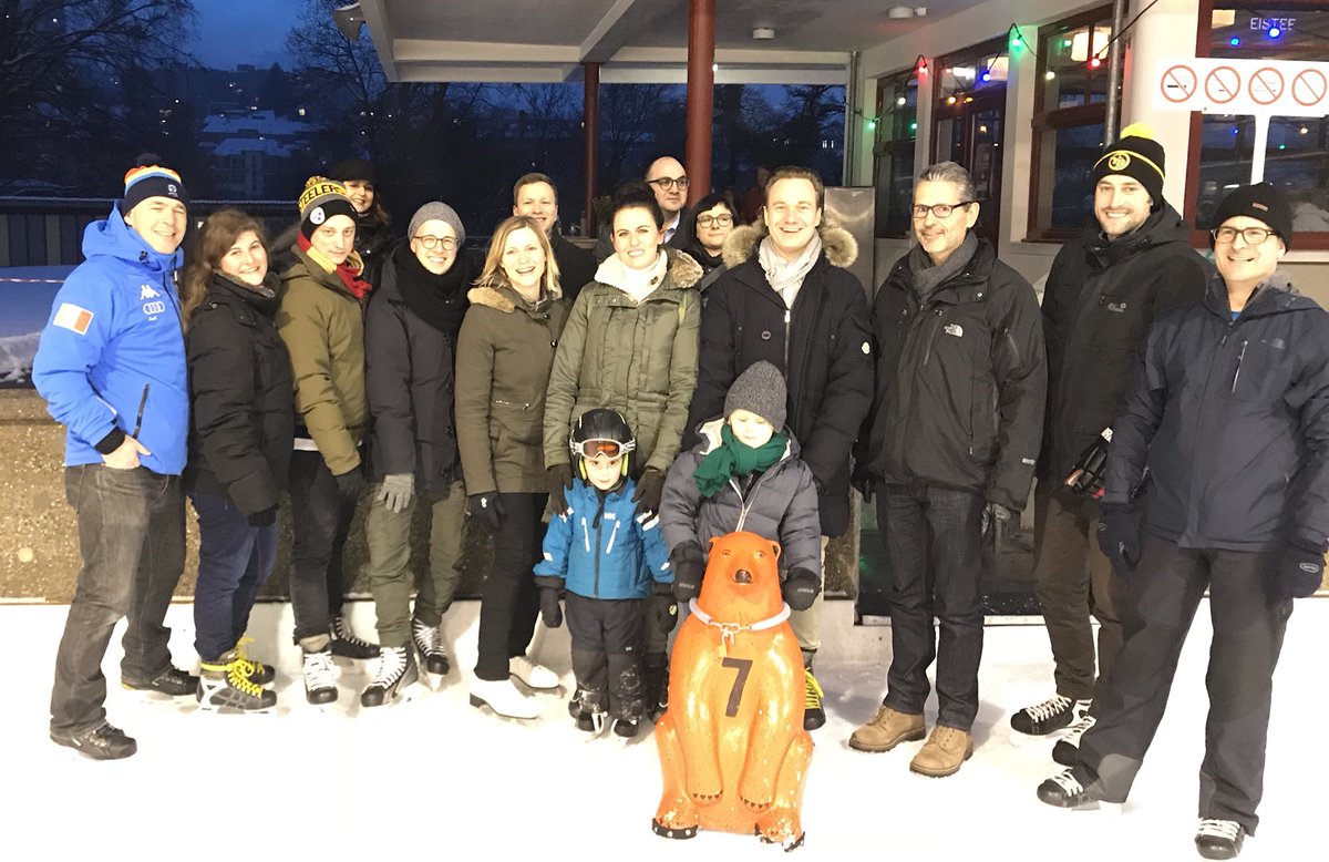 fdp_kirchenfeld's tweet photo. Ausgelassene Stimmung und spannender Austausch mit Kandidierenden und Freunden aus unserer Sektion am Anlass "Schlöfle &amp; Fondue-Essen mit unseren Kandidierenden in der KAWeDe“ von unserer Sektion @fdp_kirchenfeld #WahlBE18 #rechensiemituns https://t.co/5R1wkOjm5g