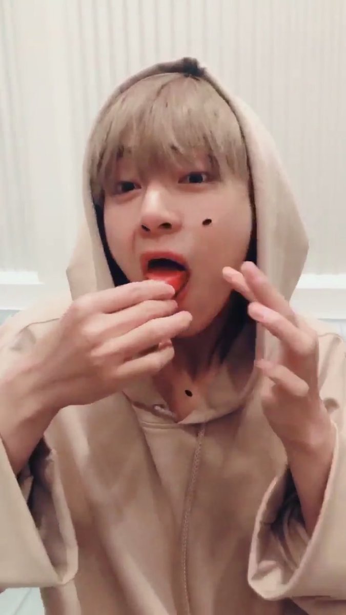 su_hobby's tweet photo. 김 태형 🦁♥️    생일🎂🎉
  
  テテのセンイルまでに

《1230RT &amp; 1230いいね》

協力お願いします🙇🏻‍♀️🙇🏻‍♀️✨

ピッタリになったら教えてくれるかスクショくれるとありがたいです！

#태태생일
#ARMYの方協力お願いします
#テテペンの方協力お願いします https://t.co/bgx2wnj6zY
