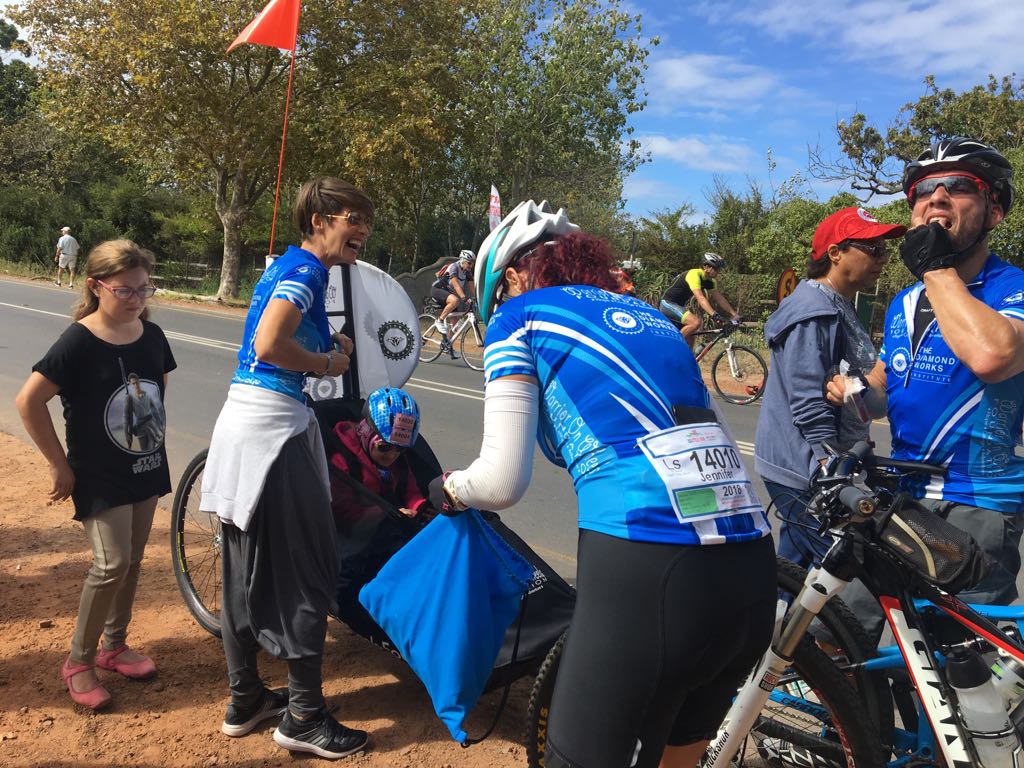 WarriorOnWheels's tweet photo. Happenings along the way! @ctcycletour #WOW #WOWBuggy #CapeTown #CTCycleTour2018 #cycletour #Back2OurRoutes #cycling #GiftofAdventure #40Take2 #lovecapetown ❤🚵 https://t.co/7f37JECpGg