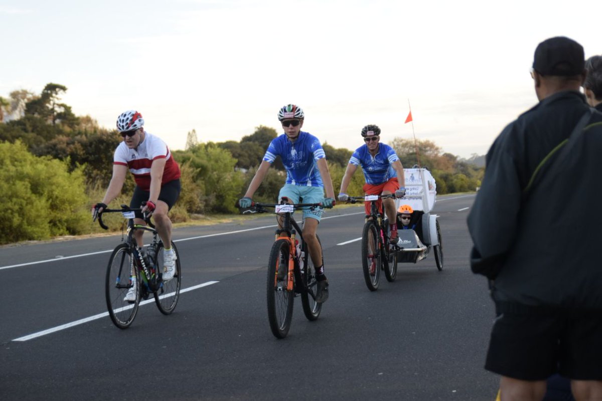 WarriorOnWheels's tweet photo. Happenings along the way! @ctcycletour #WOW #WOWBuggy #CapeTown #CTCycleTour2018 #cycletour #Back2OurRoutes #cycling #GiftofAdventure #40Take2 #lovecapetown ❤🚵 https://t.co/AepCMAS7Ol