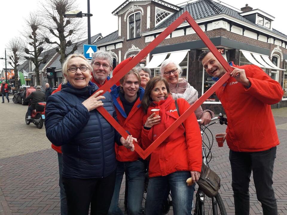 PvdATdiel's tweet photo. Gisteren prachtige campagnedag gehad in #Burgum, #Hurdegaryp en #Gytsjerk. https://t.co/oetq8IOwFX