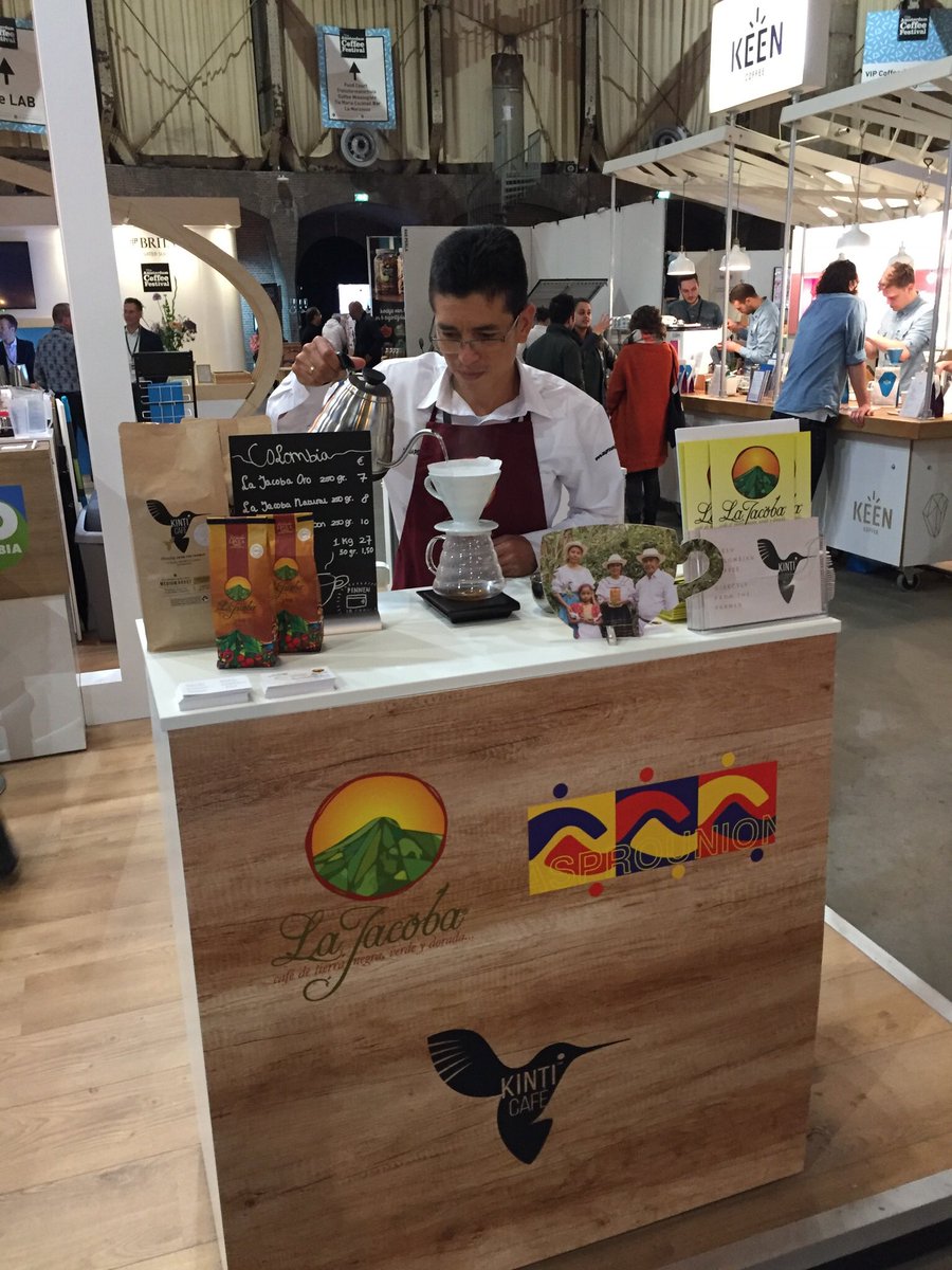 kinticoffee's tweet photo. Join us at the last day of the Amsterdam Coffee Festival! Last change to try some of our fabulous Nariño coffees, served by our Colombian cupping champion Eduardo! #amsterdamcoffeefestival #specialtycoffee #narino #Asprounion #lajacoba #kinticafe https://t.co/3EOMeQVCFy