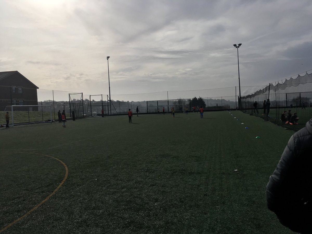 CalverleyUnited's tweet photo. Sunday morning u10s thankfully on Astro. Fantastic atmosphere. https://t.co/MtGnrSFOd1