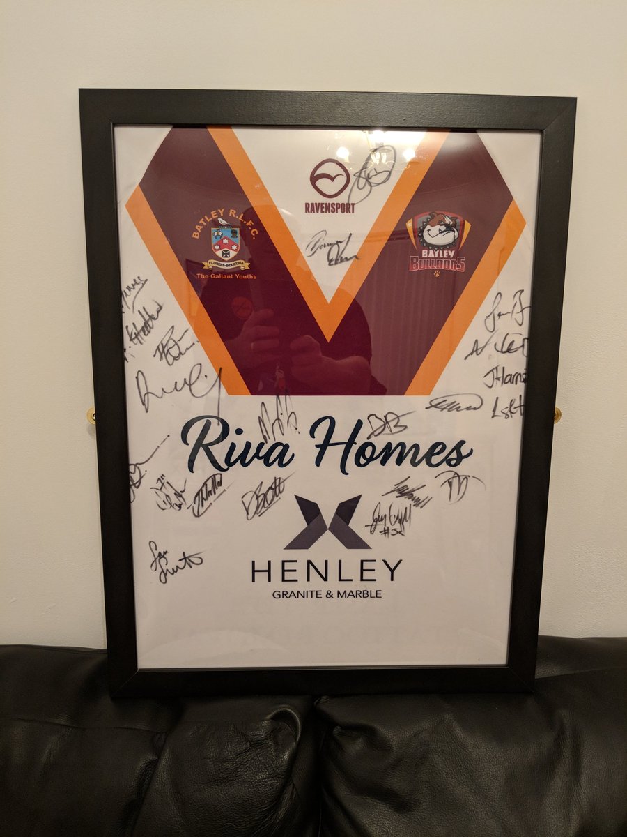 Good luck to the <a href="/BatleyRLFC/">Batley Bulldogs RLFC</a> at London today...have a safe journey and come home with the spoils.