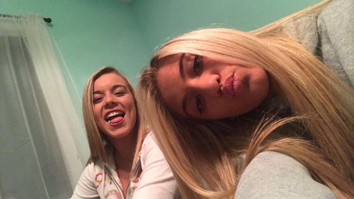 auribrez's tweet photo. Happy birthday to this girl who probably drives me insane most of the time & ofc the other way around too ! Much love sweetie sorry I couldn’t even eat porta w u! ❤️ #trainprobs https://t.co/7KxWM8e7DV