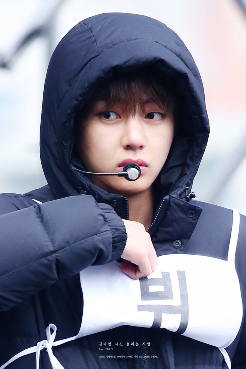 hoa_huyet's tweet photo. Một tình yêu to lớn <3 
ngày nào cũng lên Twitter tỏ tình crush mà không đổ , hazi tôi khổ quá mà 
#LoveYouSeokJin #iHeartAwards #BestFanArmy #BTSARMY 
#THOSFansBTS10M @BTS_twt @vuong_nhan2202 @nhat_khai222 @Jinzvinz @Levi2218 https://t.co/4MmtUlDZIM