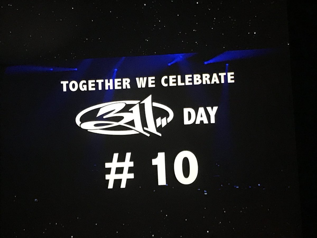 Forever_Dallas's tweet image. 311 day 2018 Night One in Vegas!  #311Day #HowDoYouFeel #UseOfTime