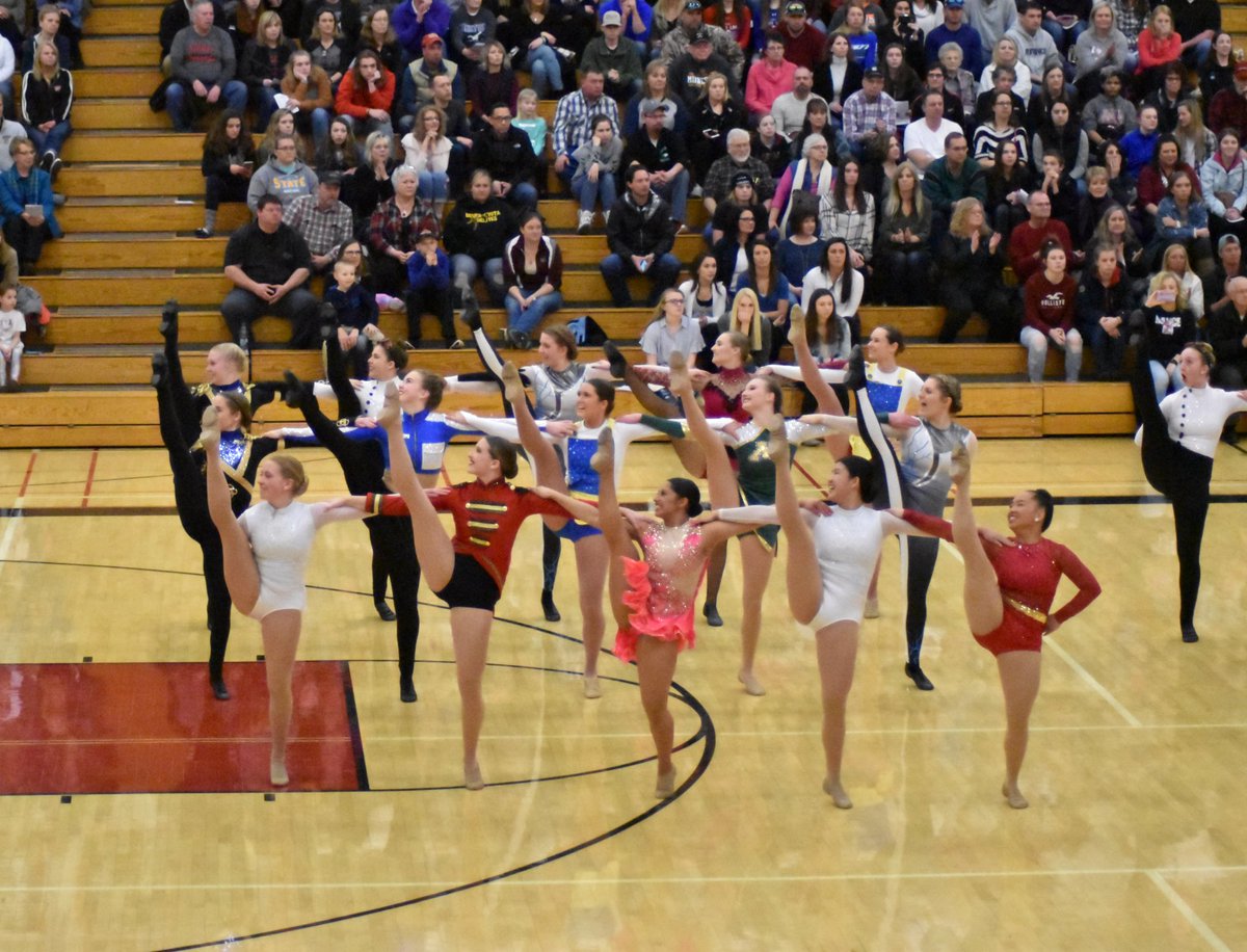 Viewettes's tweet photo. We are so proud of our All State dancers!! Everyone did amazing today💚💚 #ALLSTATE2018 https://t.co/pwm6dImgje