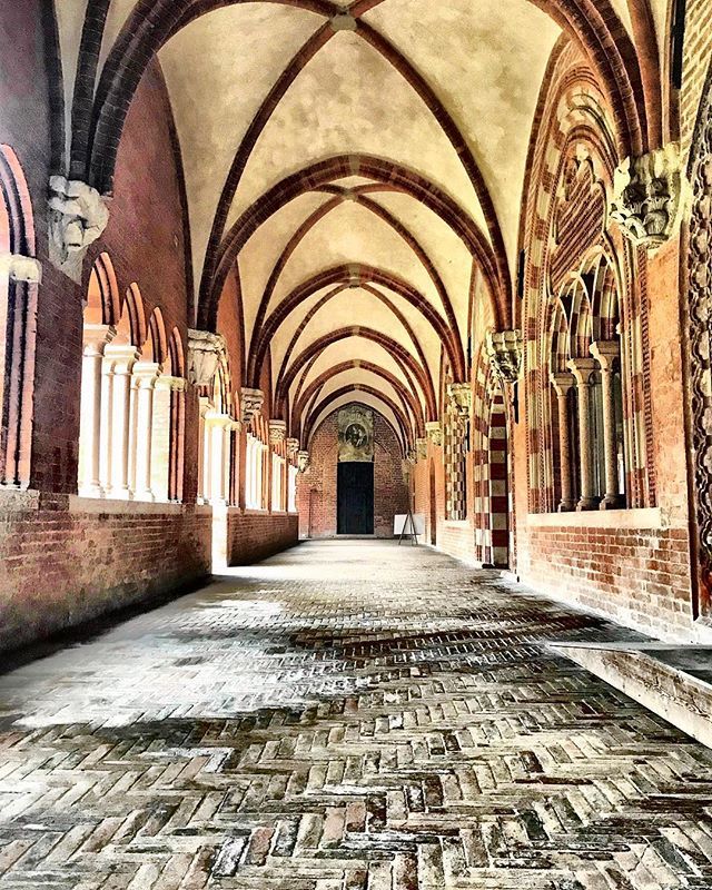 loryferrari3's tweet photo. #architecture #building #abbazia #tourismoitalia #travel #travellover #alseno #viafrancigena #architexture #medievale #art #arts #chiaravalledellacolomba #architecturelovers #abstract #lines #instagood #beautiful #archilovers #architectureporn #lookingup… https://t.co/5htziFVDHY https://t.co/J22PC3BqOk