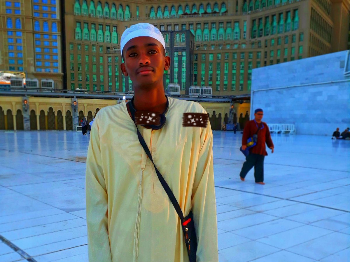 macc_gee_'s tweet photo. #finepeoplefromsomalia
#somalimemo https://t.co/KBJcr4xsbE