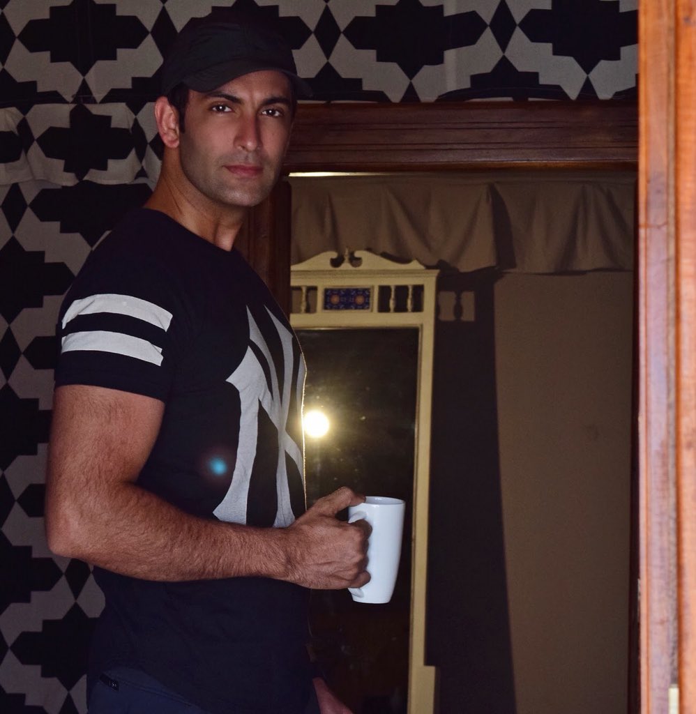 Sunday mornings be like. #fitness #sunday #morning #coffee #sunny #healthylifestyle #blessed #SundayMorning