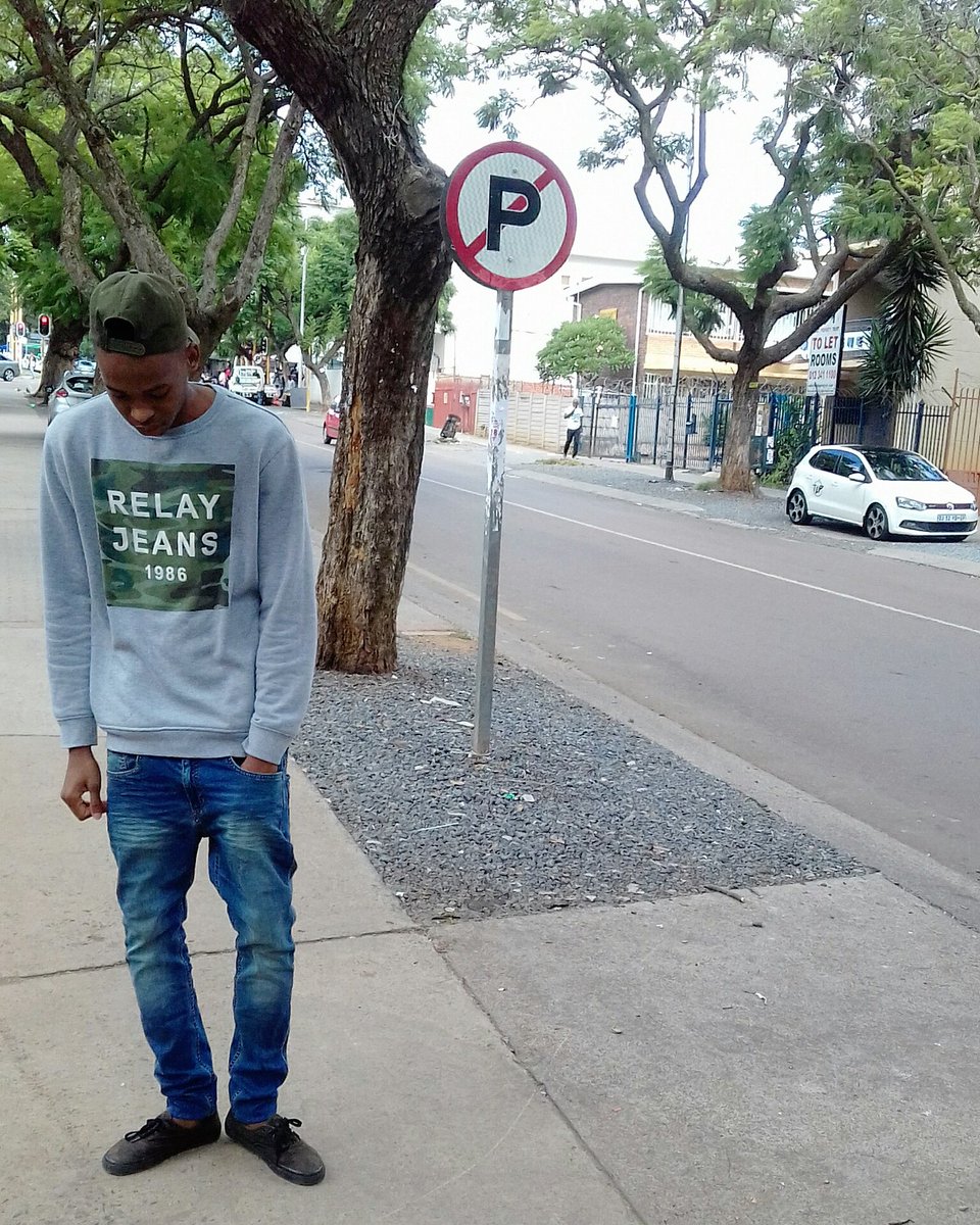 OmphulusaBrian's tweet photo. In Life There's Obstacles, if u Aint Strong Enough U will Suffer💯 https://t.co/Pvds3PzQzJ
