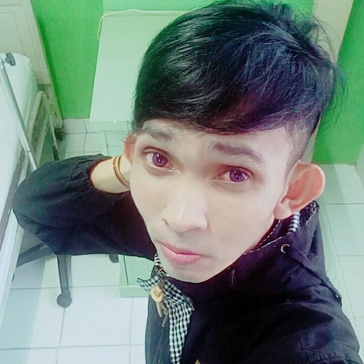 Arrash9's tweet photo. ayo pergi bersamaku > nikahan ade on #BIGOLIVE https://t.co/BD83zUIDw4 https://t.co/sl94UXVKyN